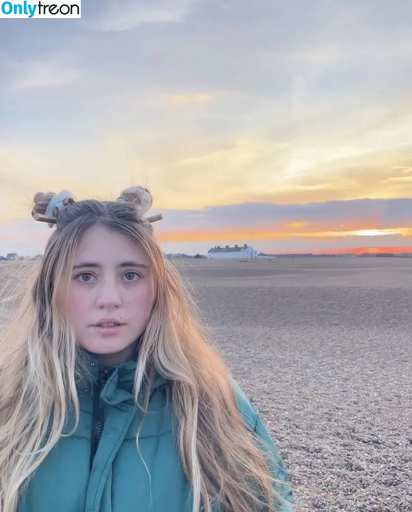 Lia Marie Johnson голая photo #0069 (LiaMarieJohnson / lia)