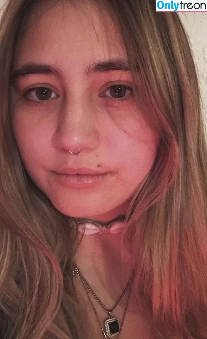Lia Marie Johnson nude photo #0083 (LiaMarieJohnson / lia)