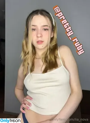  nude photo #0002