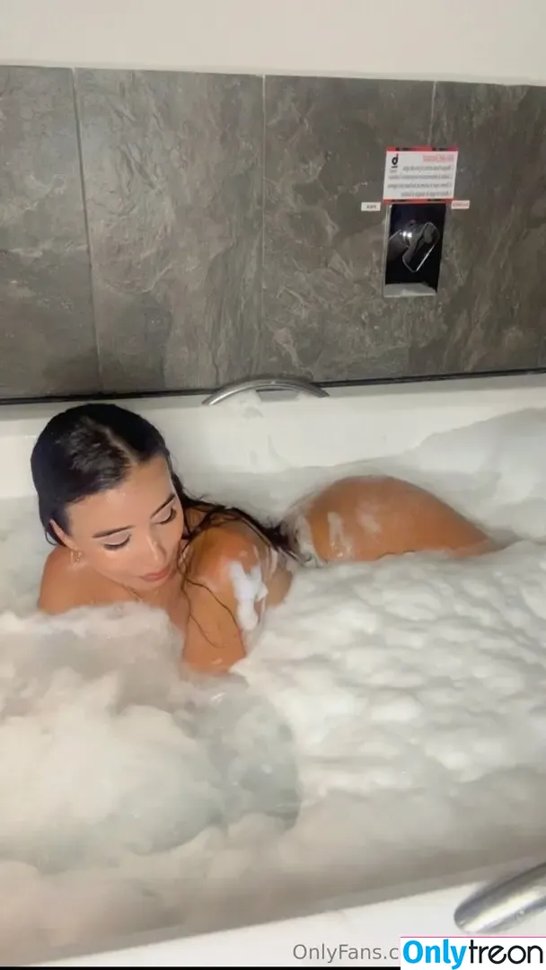 liaharrisxx nude photo #0020 (liahharrisx)