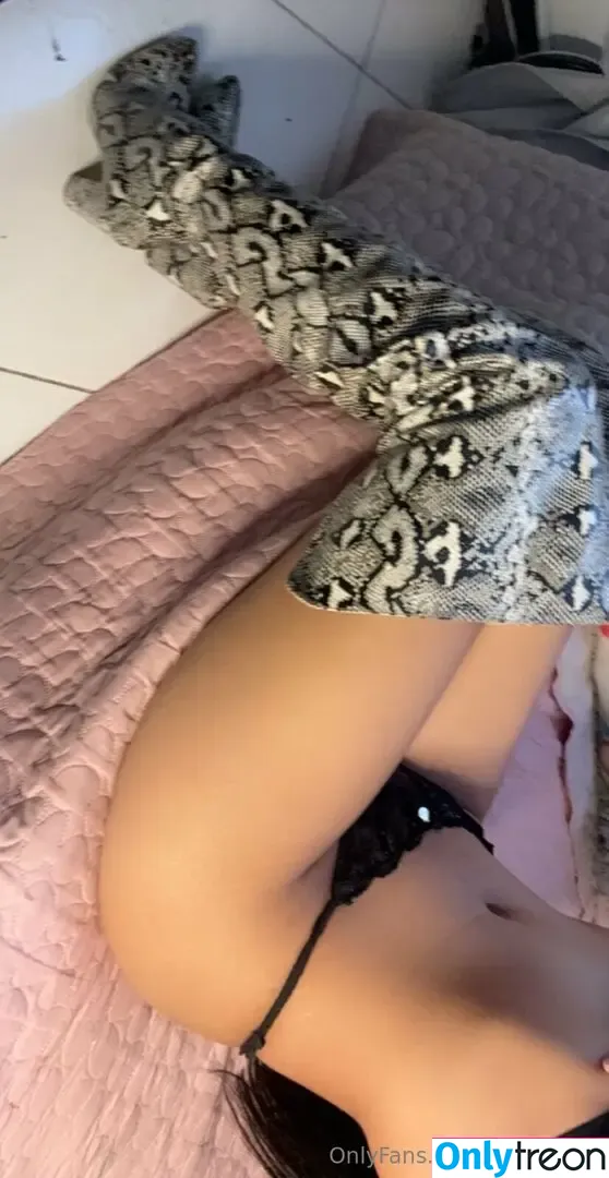 liaharrisxx nude photo #0092 (liahharrisx)