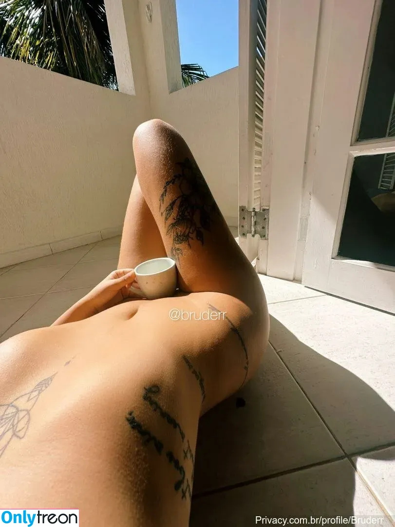 Liandra Bruder nude photo #0025 (bruderr)