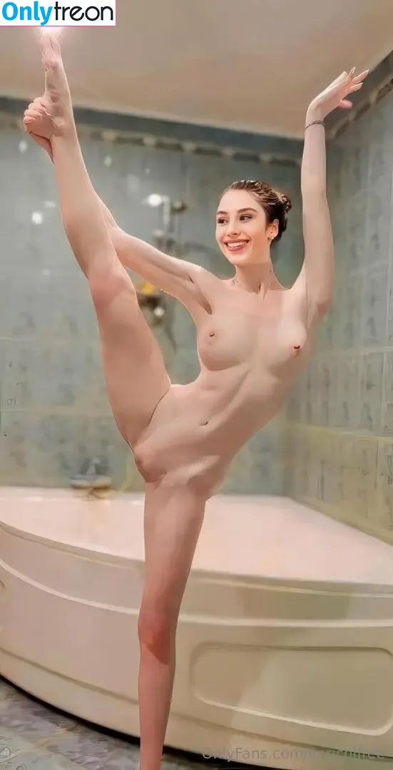 liarichifree nude photo #0039 (catpeaach)