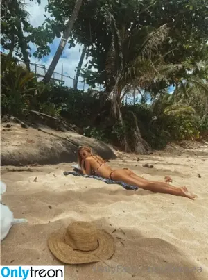 libbsea / libbycooper nude photo #0034
