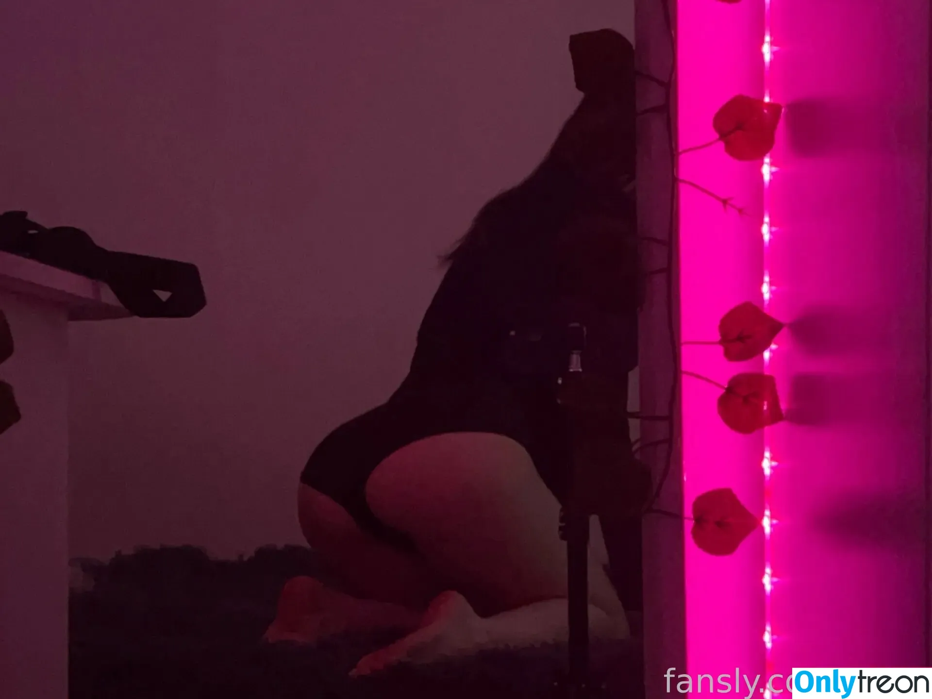 liefly голая photo #0032 (lieflyy)