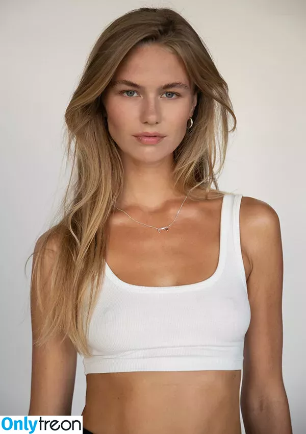 Lieke Van Der Hoorn nude photo #0033 (liekevdhoorn)