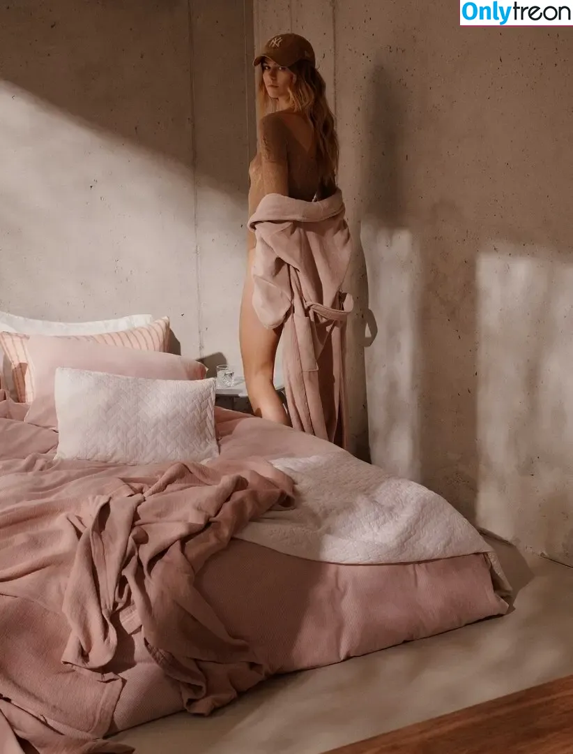 Lieke Van Der Hoorn голая photo #0077 (liekevdhoorn)