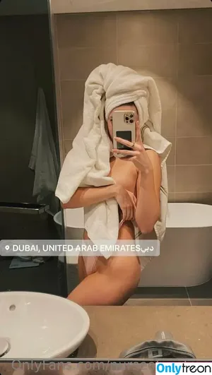 lifeofoliviafree / lifeofolivla nude photo #0019