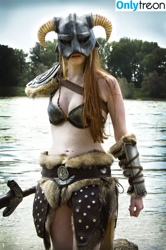 Lightning Cosplay nude photo #0011 (lightning_cosplay)
