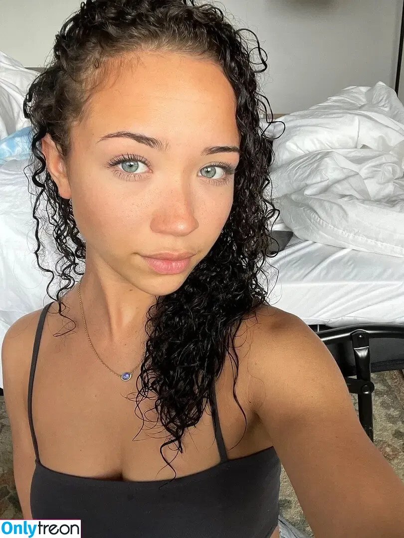 lightskin nude photo #0170 ( / beautiful.lightskins / light skin / mixed black & white girl)