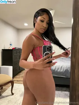 lightskinkim / kim / lightskinkimmm nude photo #0007