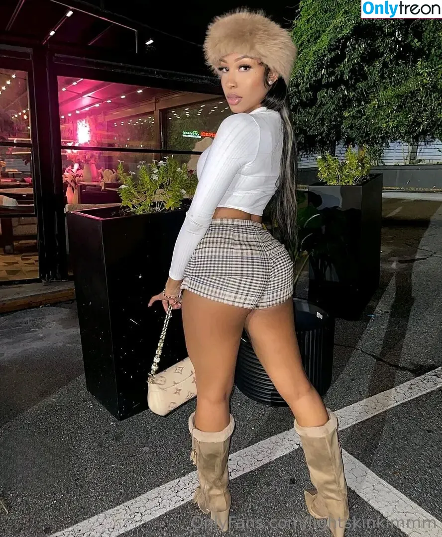 lightskinkim nude photo #0053 (kim / lightskinkimmm)