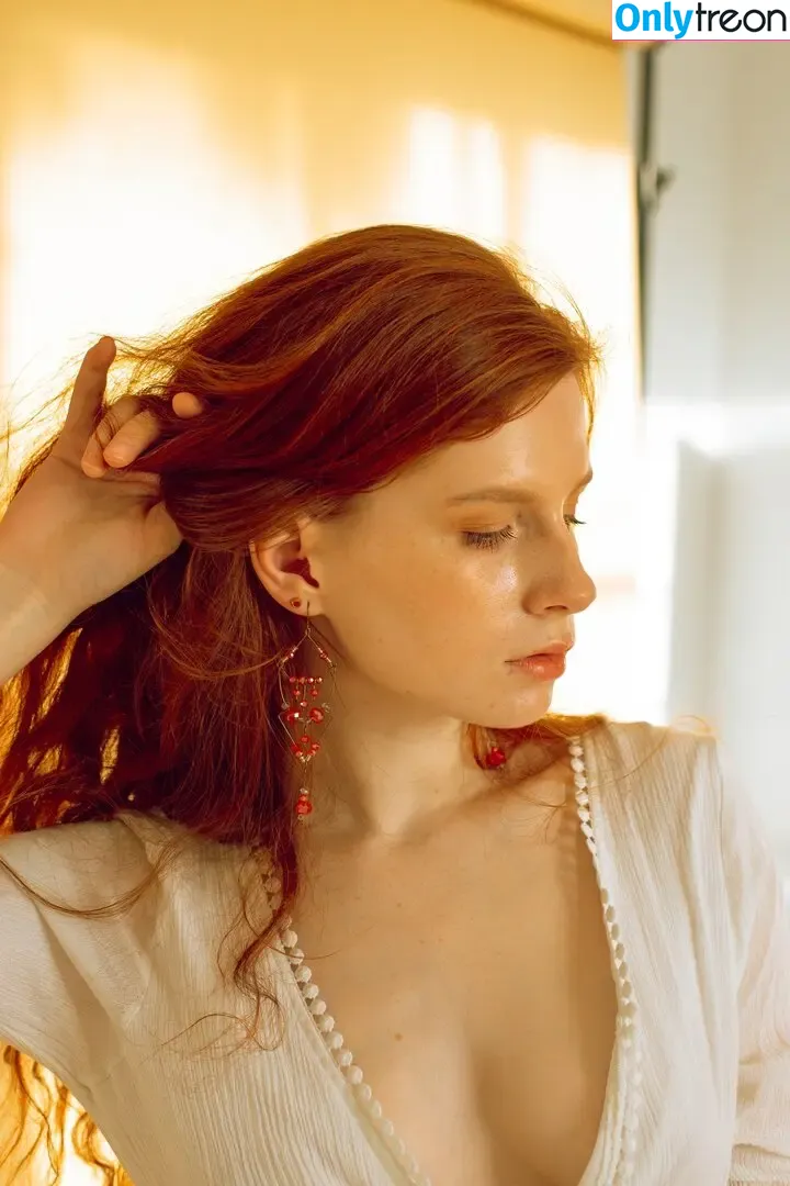 Likeassassin голая photo #0584 (Christina Volkova)