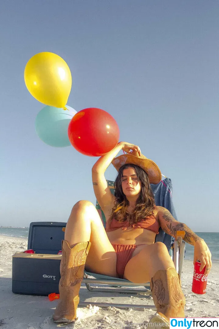 likethebugortheletter nude photo #0086 (likethebugortheletter)