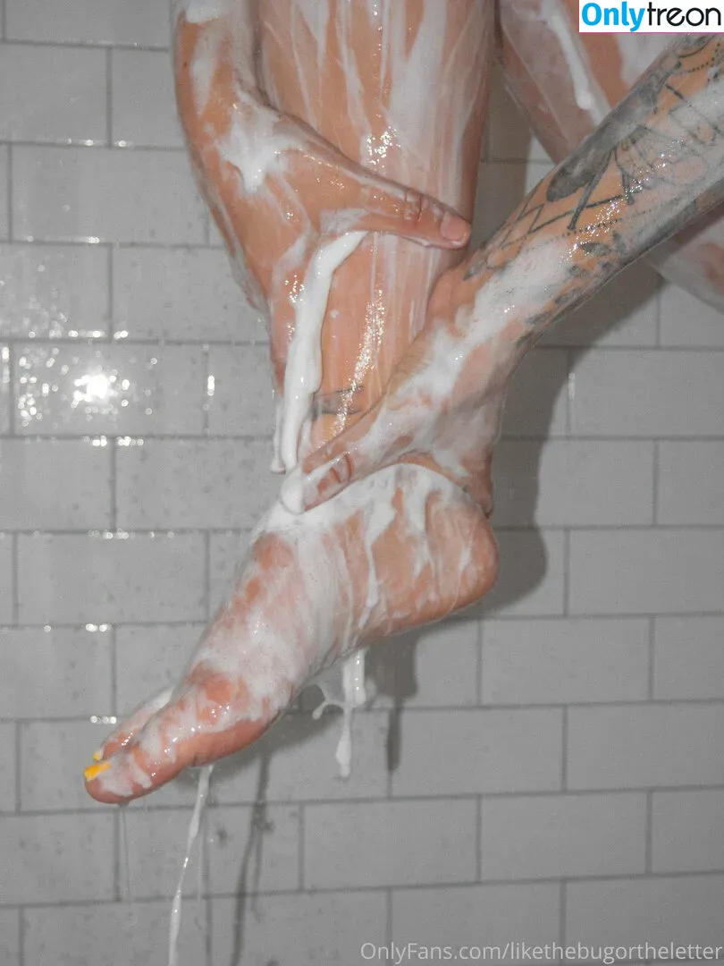 likethebugortheletter nude photo #0116 (likethebugortheletter)