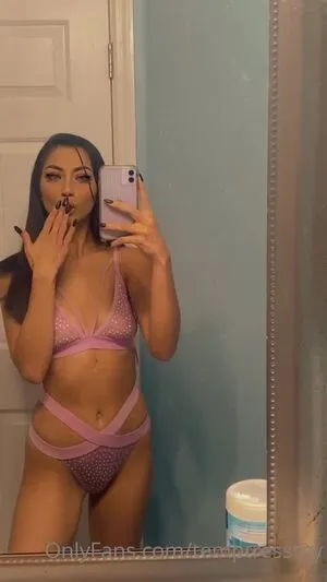 Lil Asian Princess / temptresstay nude photo #0001