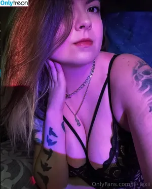 lil_lexii / lil_lexi667 nude photo #0029