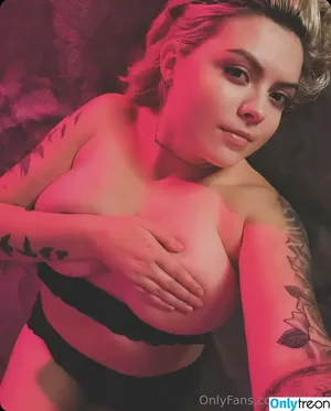 lil_lexii / lil_lexi667 nude photo #0076