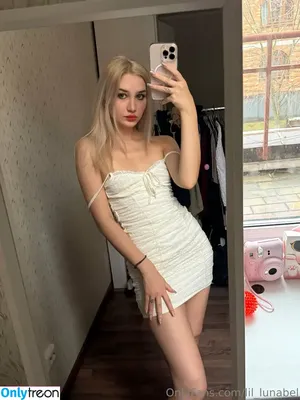 lil_lunabell / lill.unabelle nude photo #0016