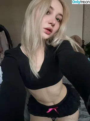 lil_lunabell / lill.unabelle nude photo #0036