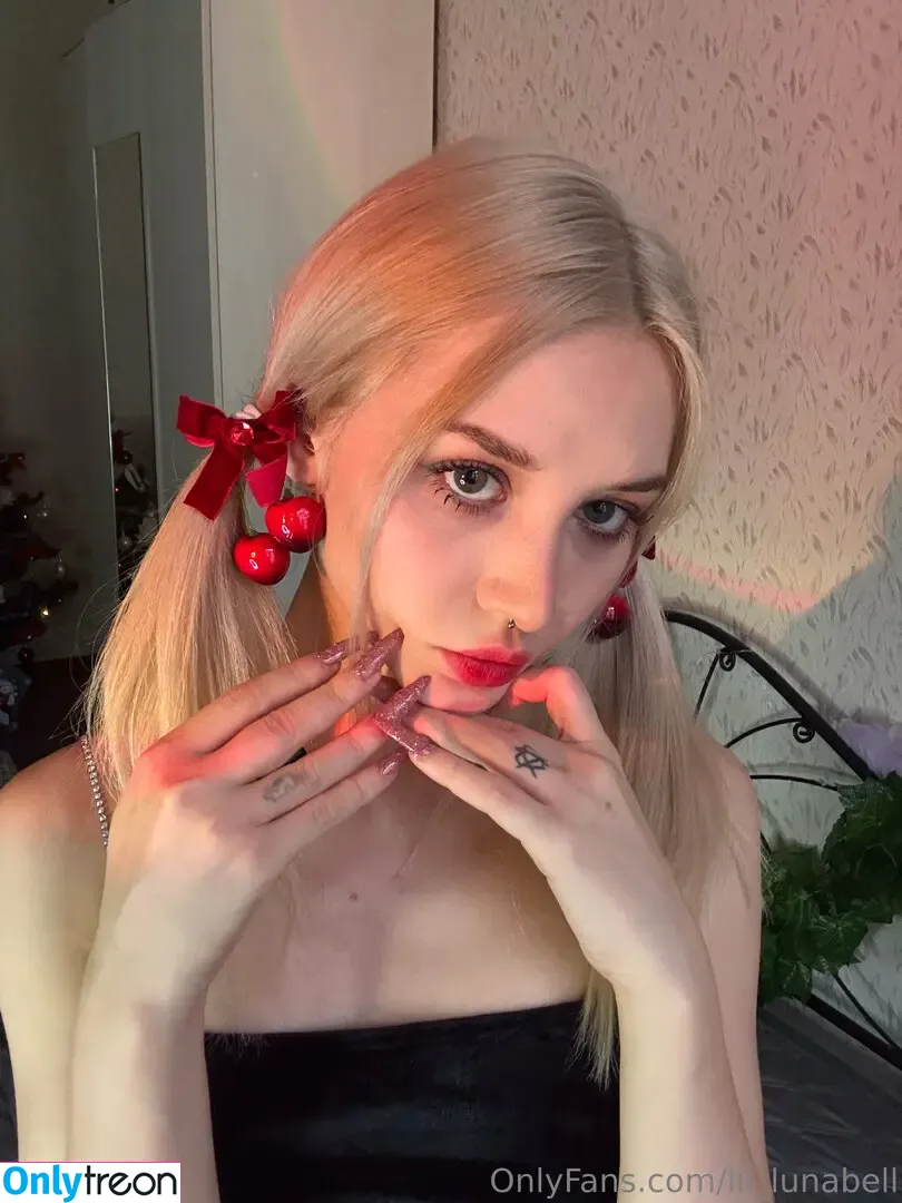 lil_lunabell nude photo #0019 (lill.unabelle)