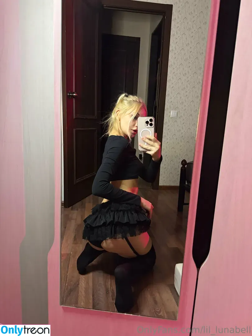 lil_lunabell nude photo #0020 (lill.unabelle)