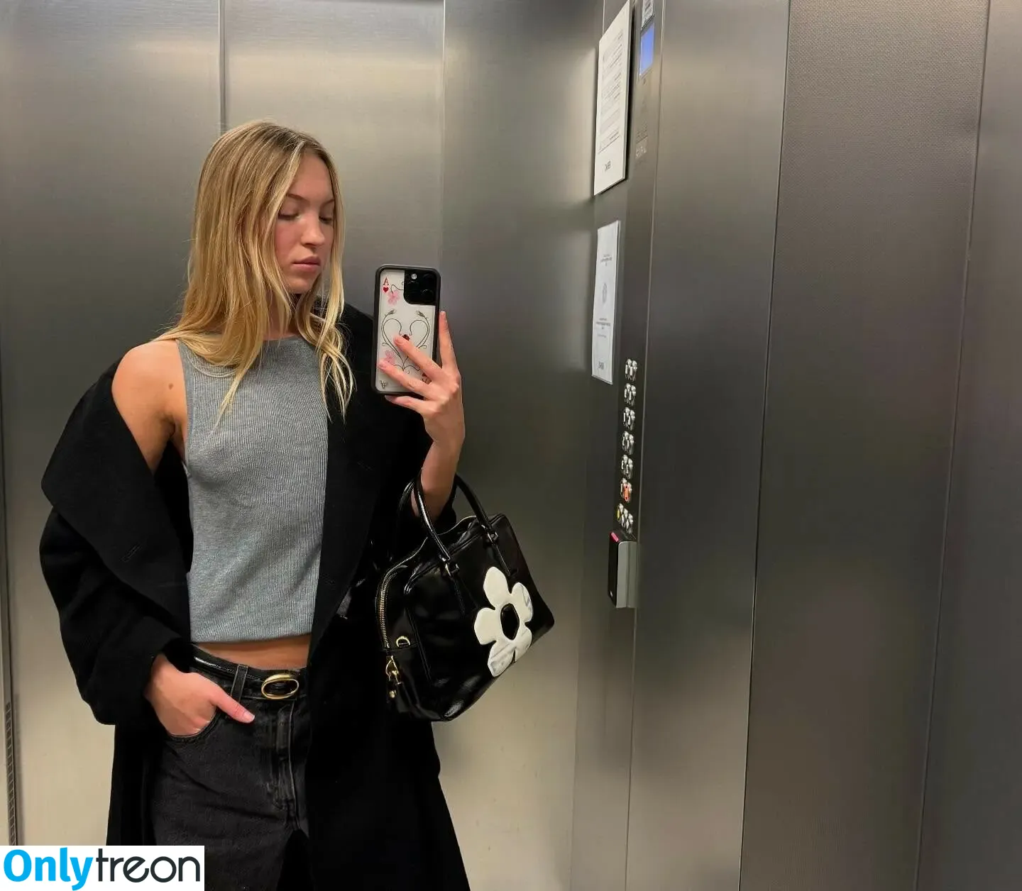 Lila Moss голая photo #0087 (lilamoss)