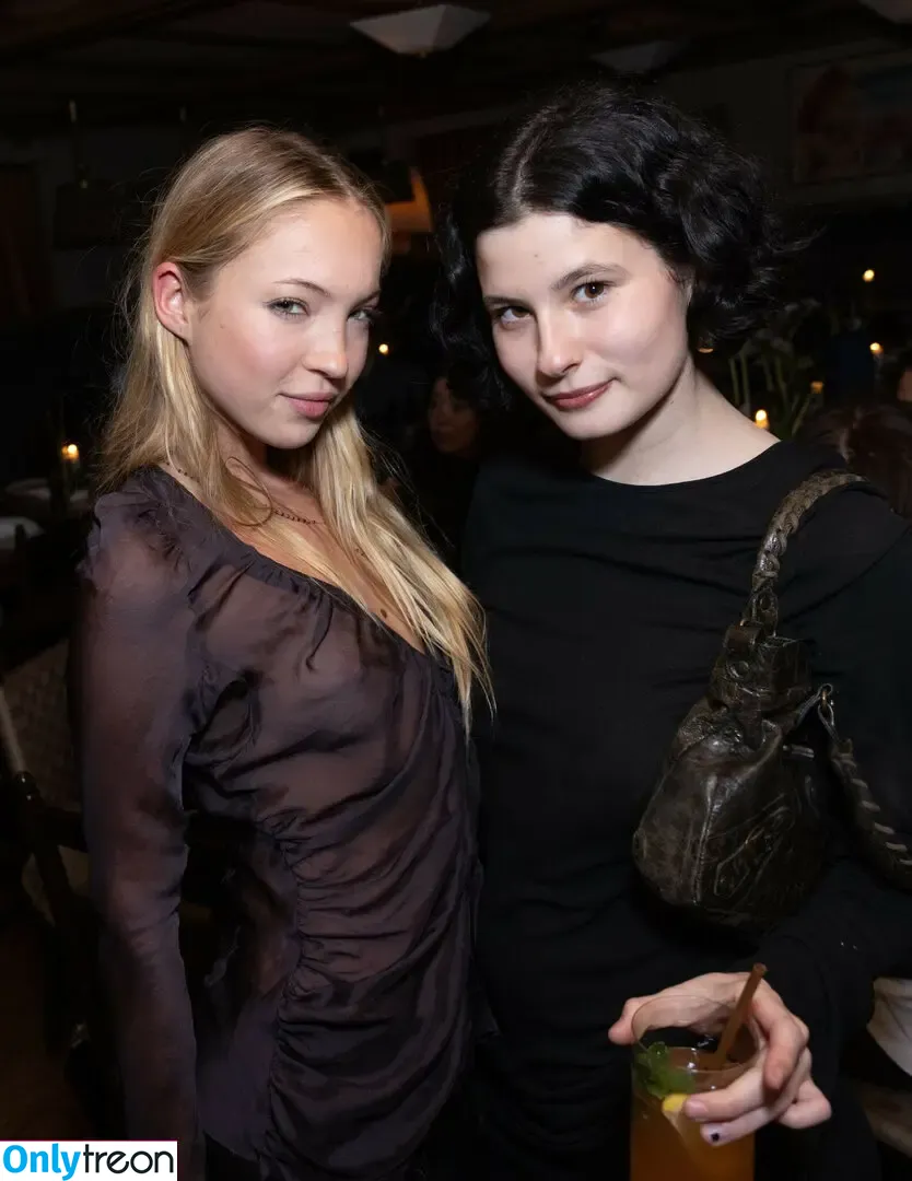 Lila Moss голая photo #0096 (lilamoss)