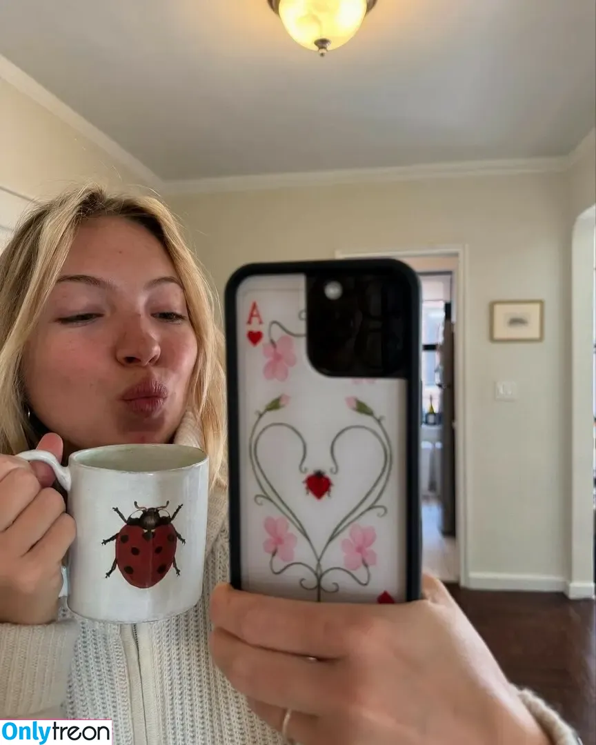 Lila Moss голая photo #0160 (lilamoss)