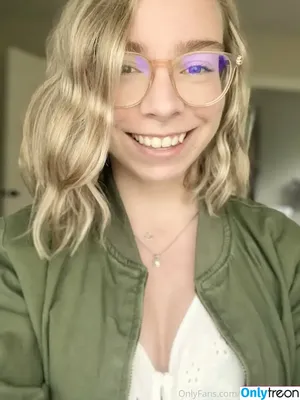 Lilahlavender / Lavenderbxby / Lilahlavenderxo nude photo #0007
