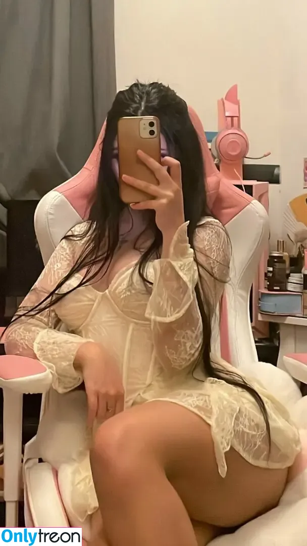 lilaxgsm nude photo #0218 (kittyxcat / lilagamble)