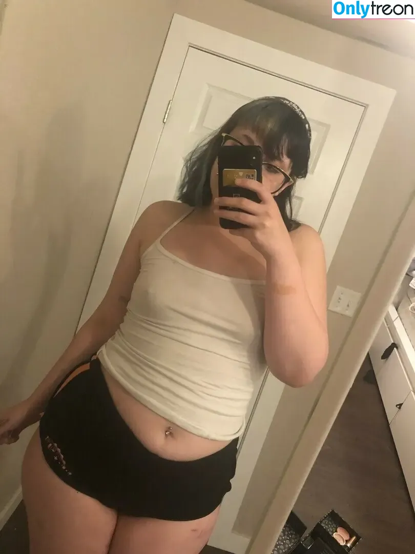 Lilbunnybab nude photo #0014 (Moonn-princesss / lilbunny.baby / lilbunnybabyx)