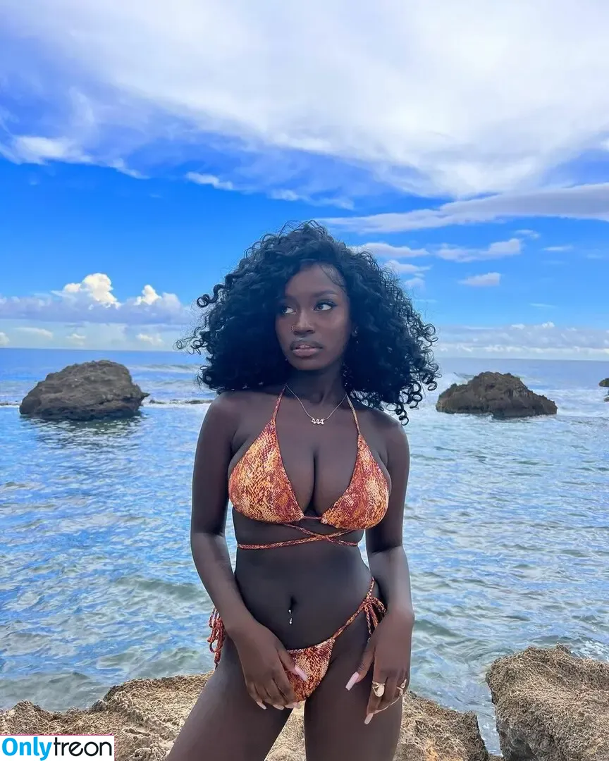 lilcozi nude photo #0023 (lilcozi)