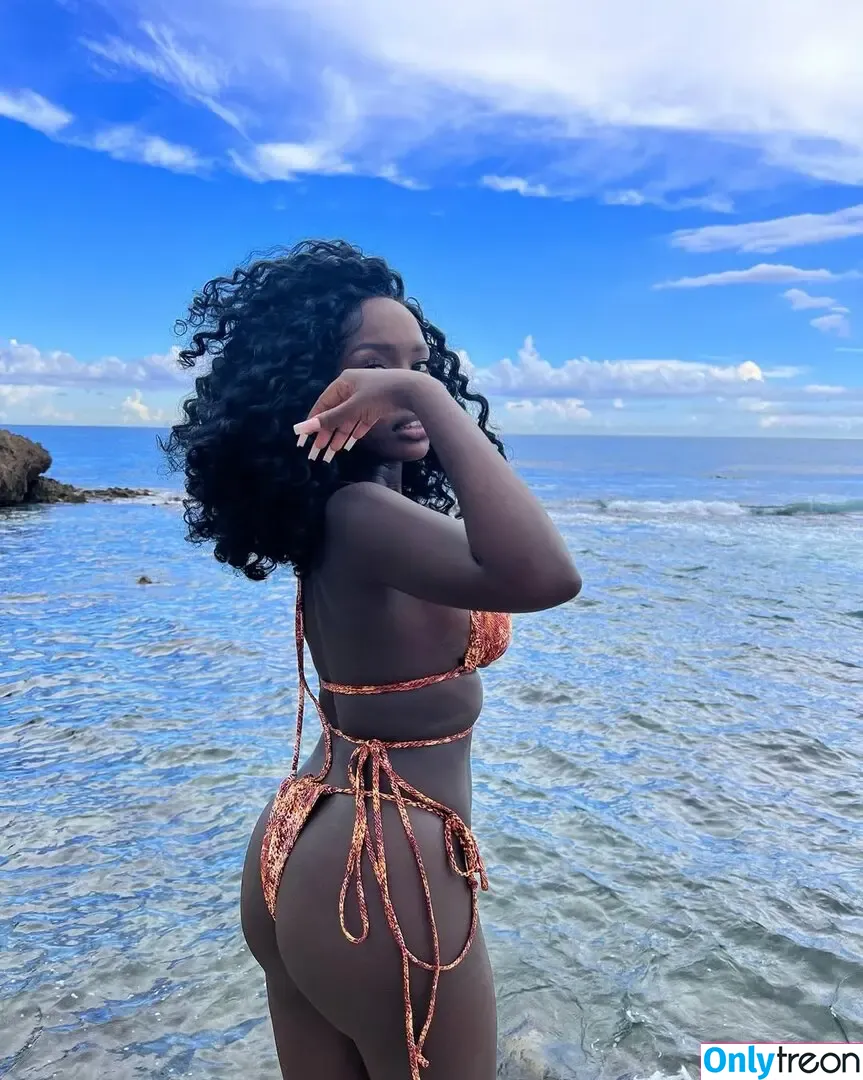 lilcozi nude photo #0024 (lilcozi)