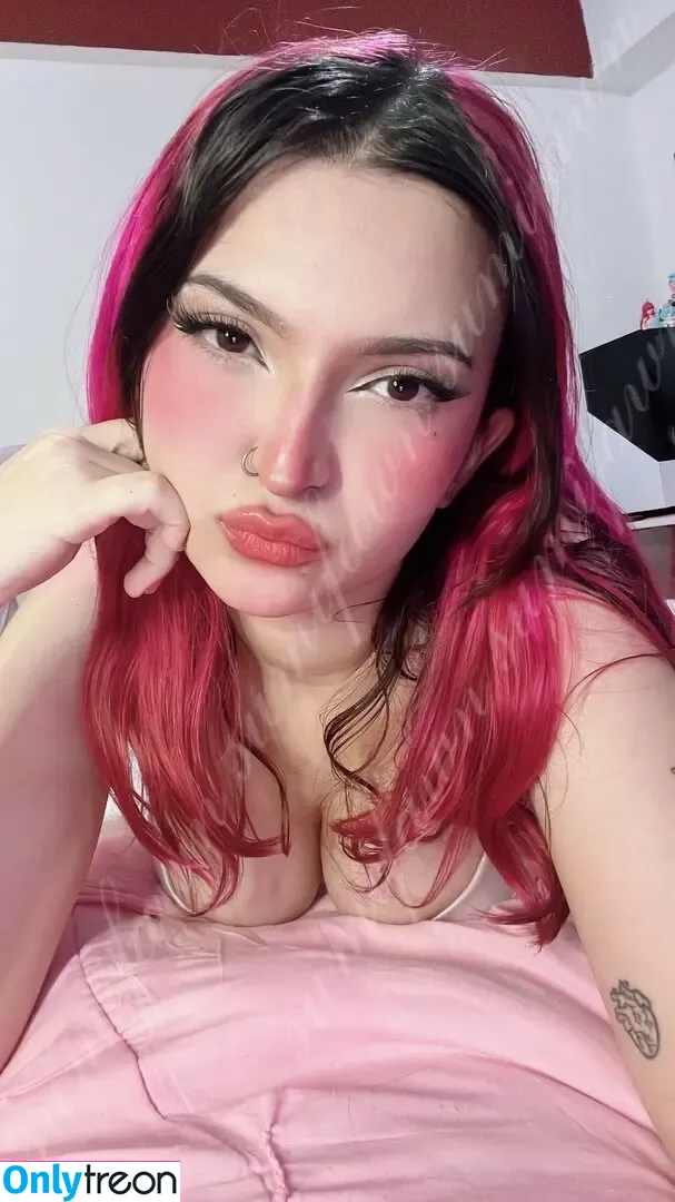 Lilcutiecherie nude photo #0093 (angelicwaifu_ / lilcutie_22 / lilcutiekay)