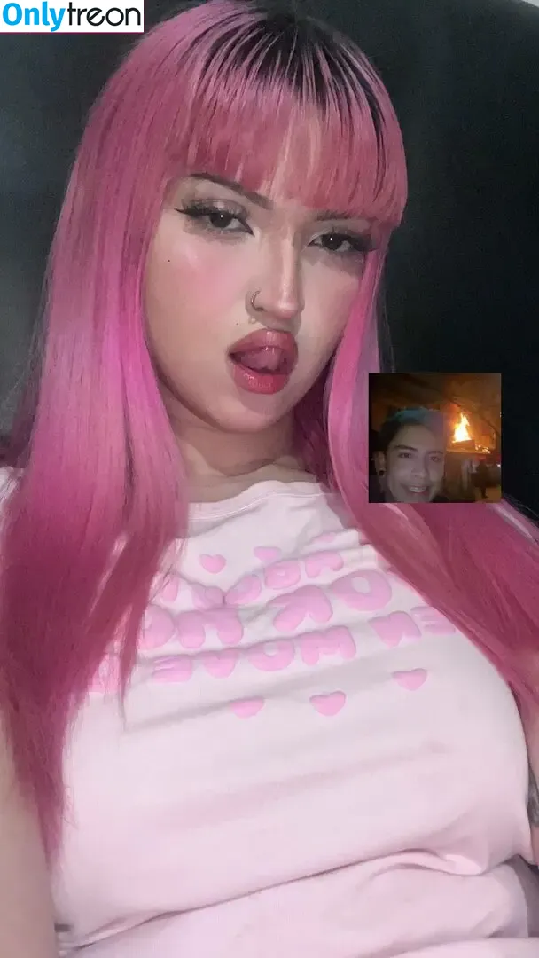 Lilcutiecherie nude photo #0099 (angelicwaifu_ / lilcutie_22 / lilcutiekay)