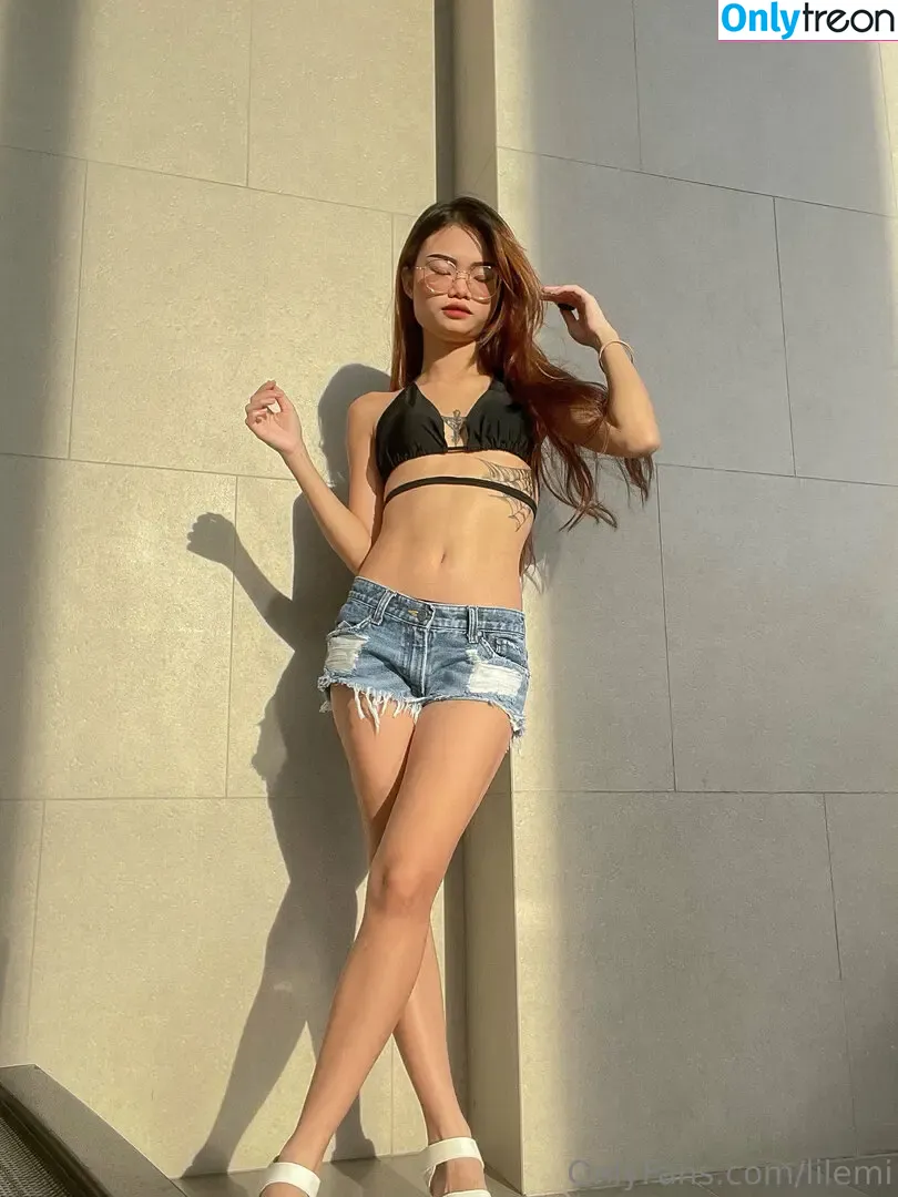 lilemi nude photo #0008 (og_.lilemi)