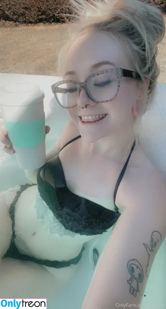 lilghoul nude photo #0022 (lil_ghoul_official)