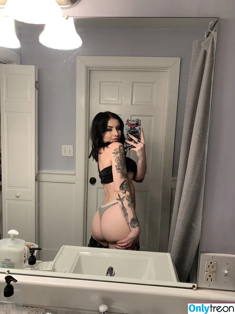 Lilhellbat nude photo #0003 (Luxxfindom / haleearnhardt / hexting)