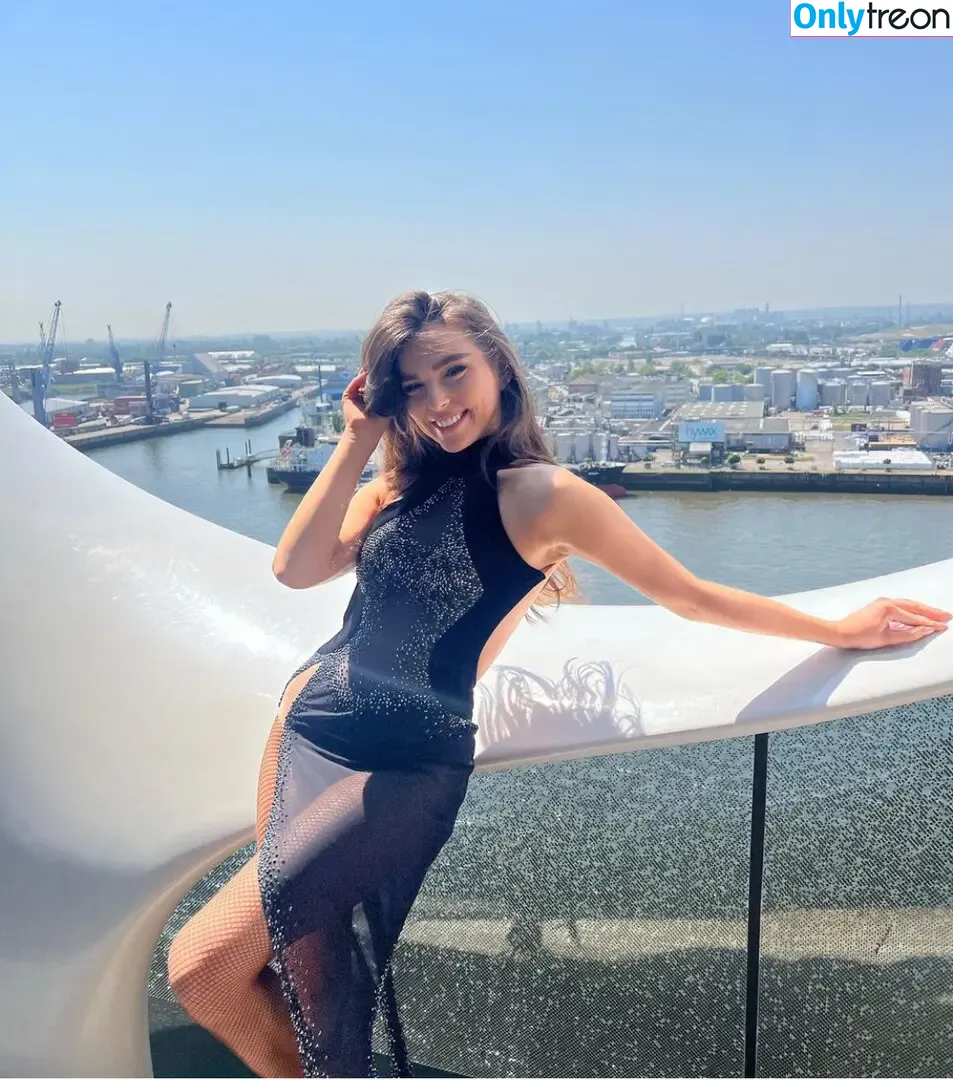 Lili Paul-Roncalli голая photo #0095 (lillypaul)