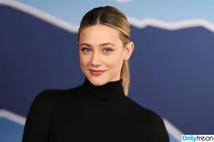 Lili Reinhart / Unpublished Photos / lilireinhart фото голая #0962
