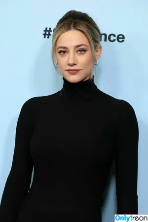 Lili Reinhart / Unpublished Photos / lilireinhart фото голая #0988