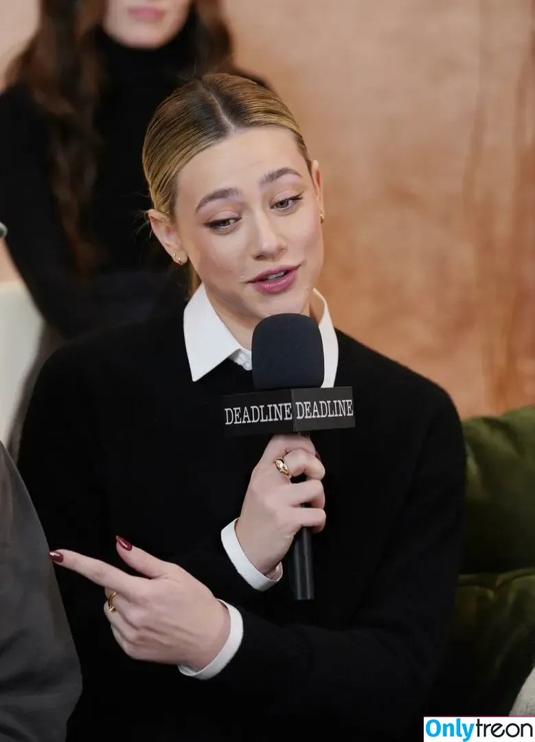 Lili Reinhart голая photo #0941 (Unpublished Photos / lilireinhart)
