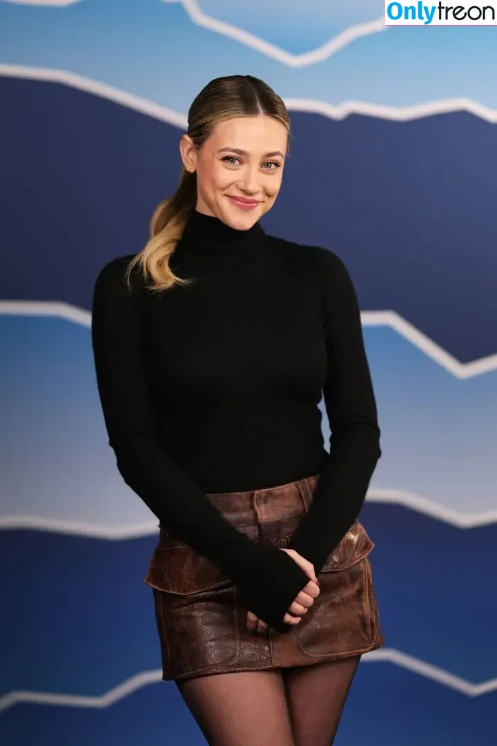 Lili Reinhart голая photo #0960 (Unpublished Photos / lilireinhart)