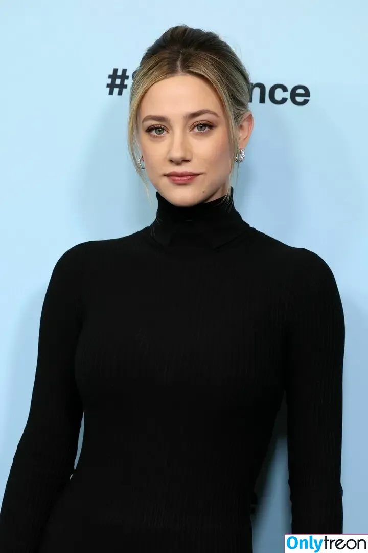 Lili Reinhart голая photo #0988 (Unpublished Photos / lilireinhart)