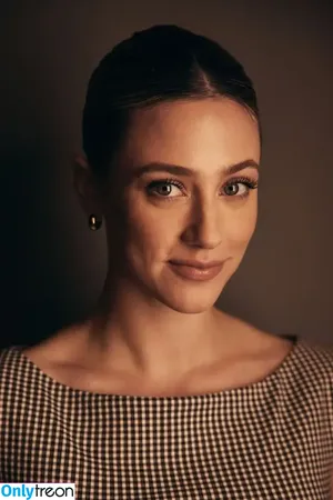 Lili Reinhart / Unpublished Photos / lilireinhart фото голая #1031