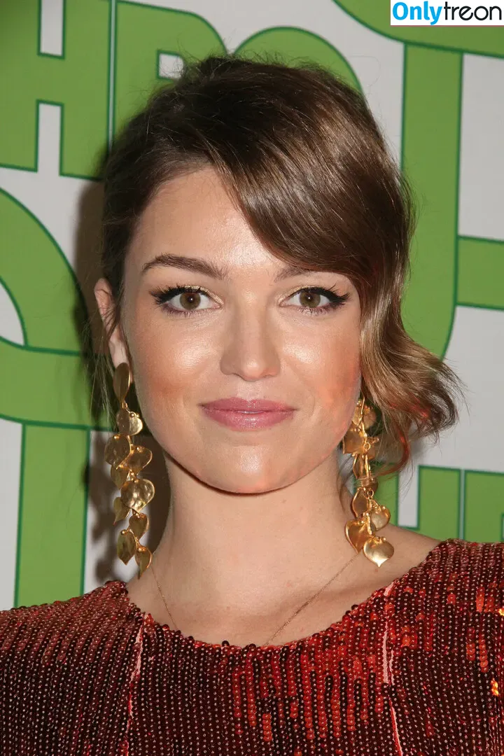 Lili Simmons голая photo #0264 (jasminesimmons / liliflower33)
