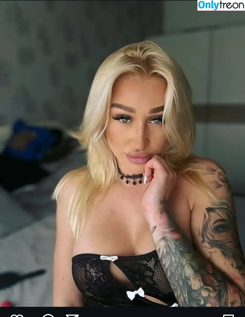 Lilianvickyheath nude photo #0002 (Lilianvickycutie / lilianvickycutiex)