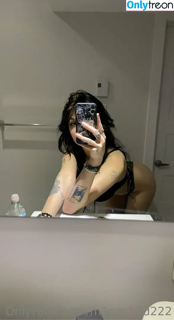 lilith.666xo nude photo #0001 (jmencalisss / lilith_666___)