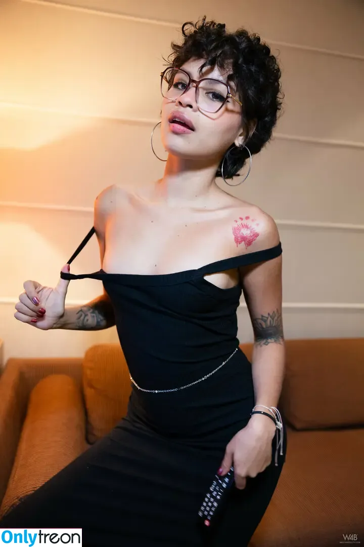 Lilith Baph голая photo #0157 (Baph Ley / Sophia Haywar / baphometlilith / theycalledherlilith)